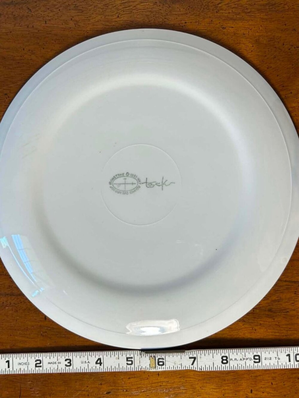 Lagardo Tackett yellow dinner plate - Picture 9 of 10
